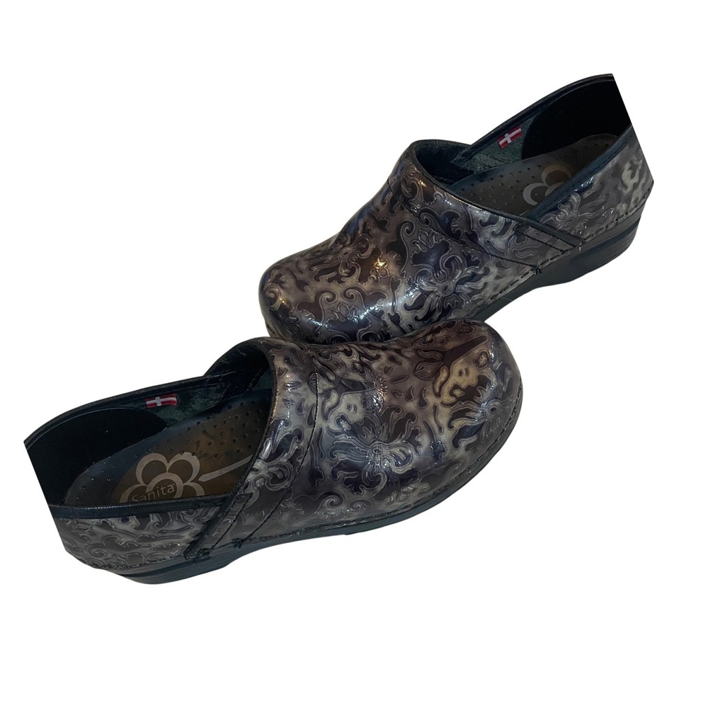Sanita Professional Clogs Grey Black Damask Paisley Patent Leather EU 39 US 8.5